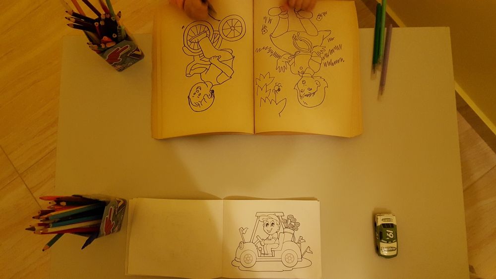 Măsuță de activități pentru copii