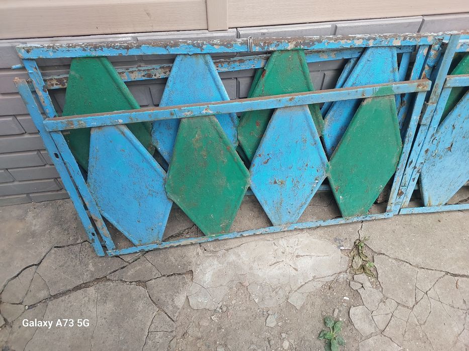 Продам железный заборчики
