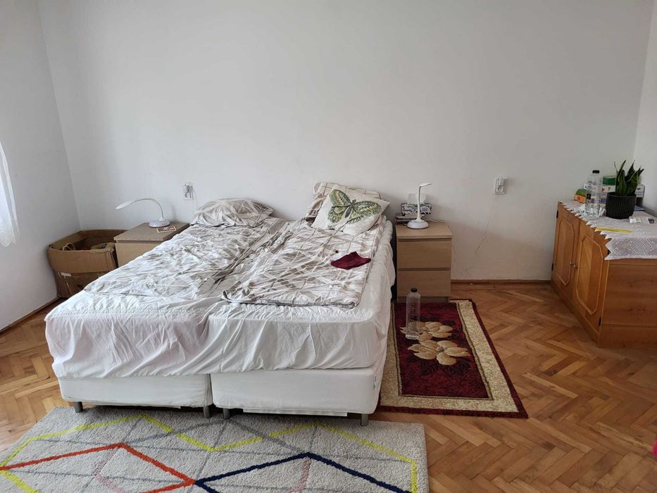 Vânzare casă cu grădină 4000m2