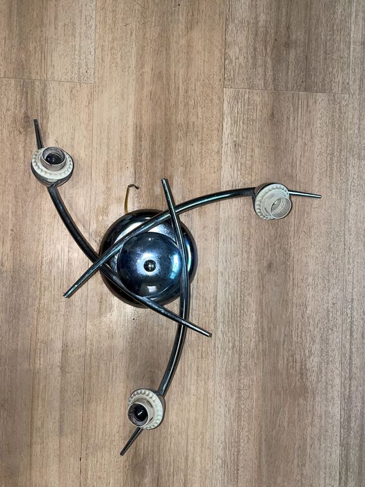 Лампа за закачане на таван