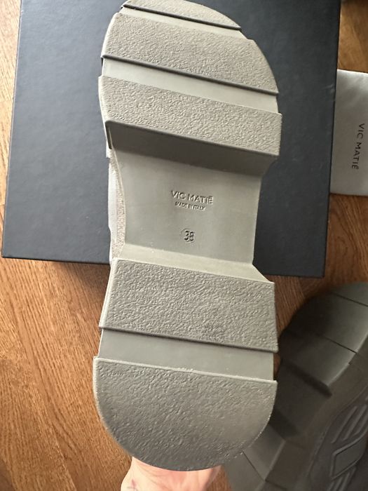 Ghete tip șosetă Vic Matié