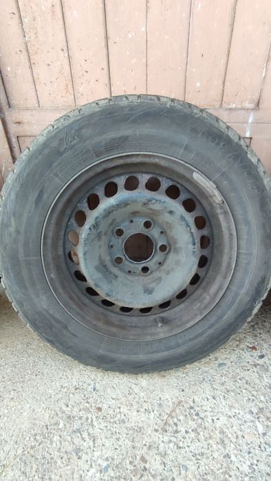 Зимни гуми 205/65/R15 5 броя