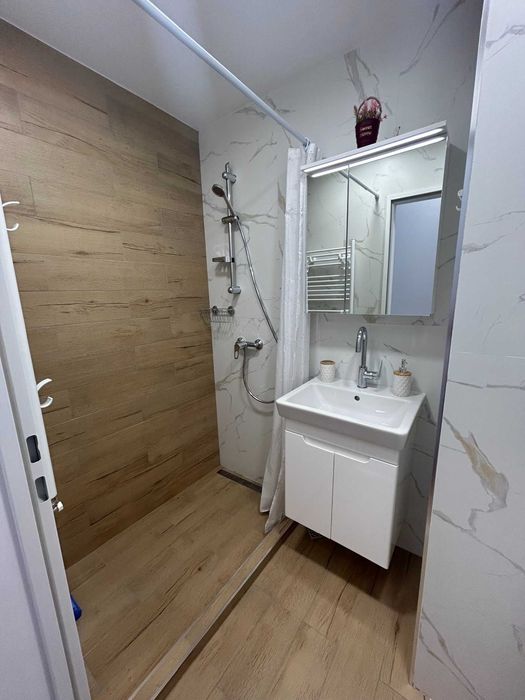 Дава се под наем Двустаен апартамент в София, Манастирски ливади - 70 кв.м за 650 € - Снимка #1