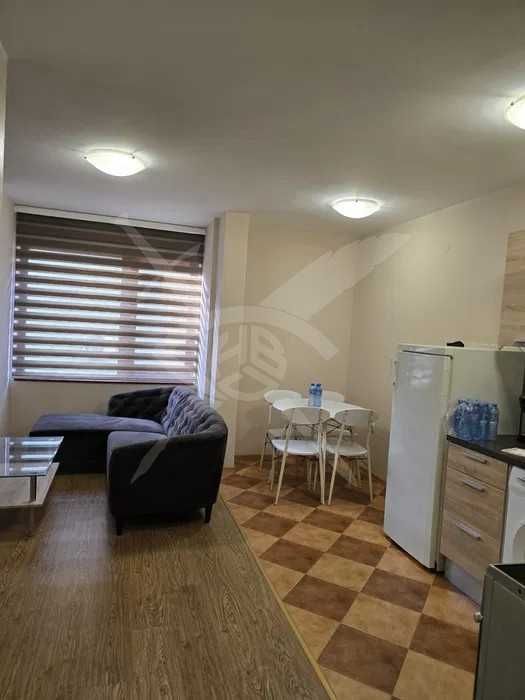 Дава се под наем Тристаен апартамент в Пловдив, Център - 89 кв.м за 700 € - Снимка #4