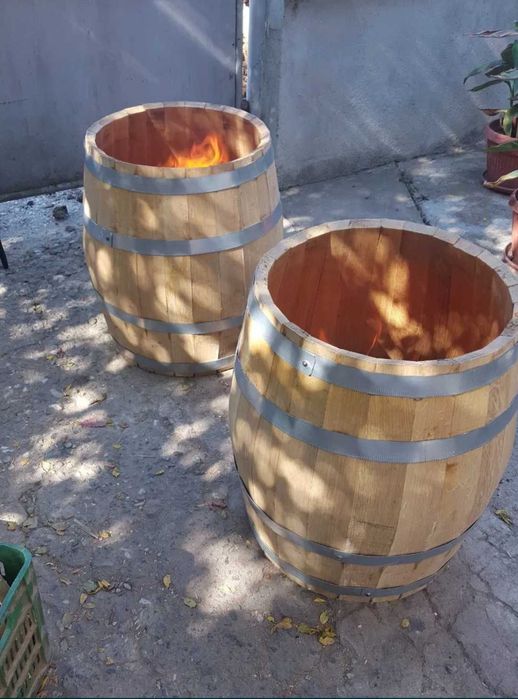 Дъбови бурета и бъчви за вино и ракия