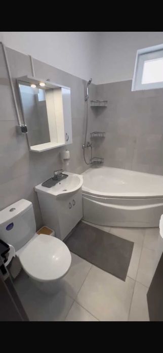 Inchiriez Garsoniera Militari Residence langa La Strada 2