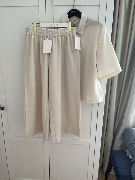 Продам женский костюм COS