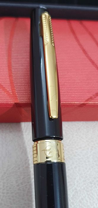 Stilou negru-auriu - deosebit(DLM - 280), nou