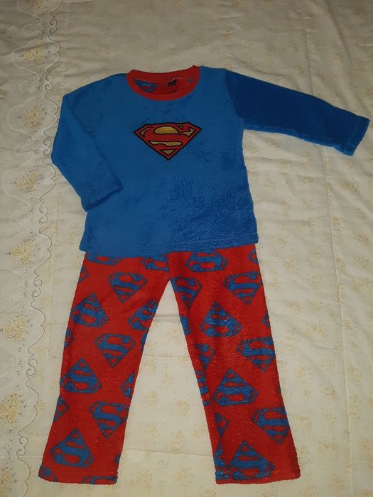 Pijama groasă pluș  iarnă  mărimea  4  ani