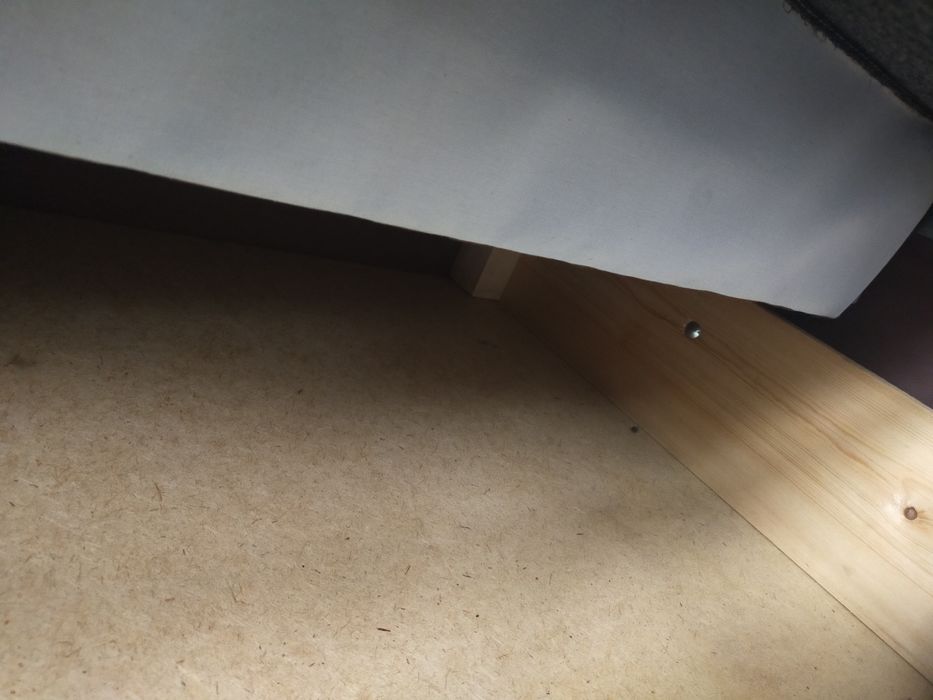 Продам диван в отличном состоянии.