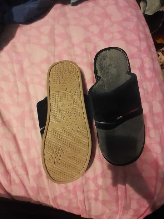 Papuci de casă barbatesti nr 42-43