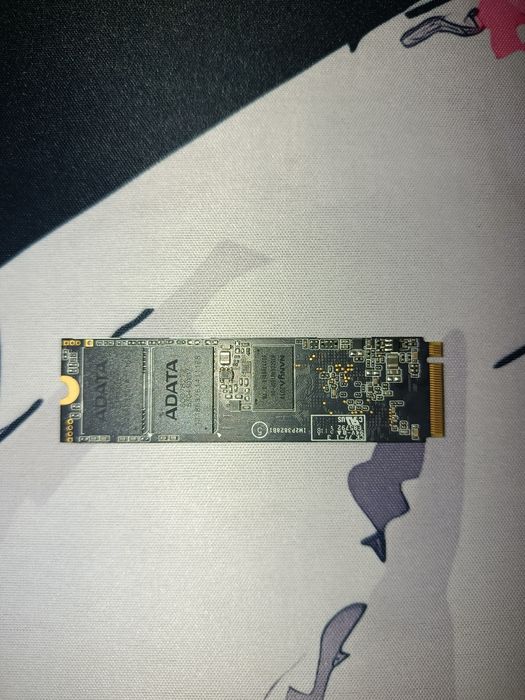 SSD 1 TB (M.2 NVMe)