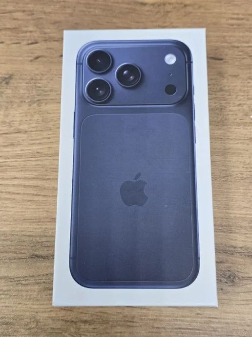 Срочно продам iPhone 17 Pro Max . 256