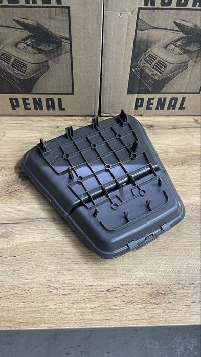 Бардачек на панель Кобальт