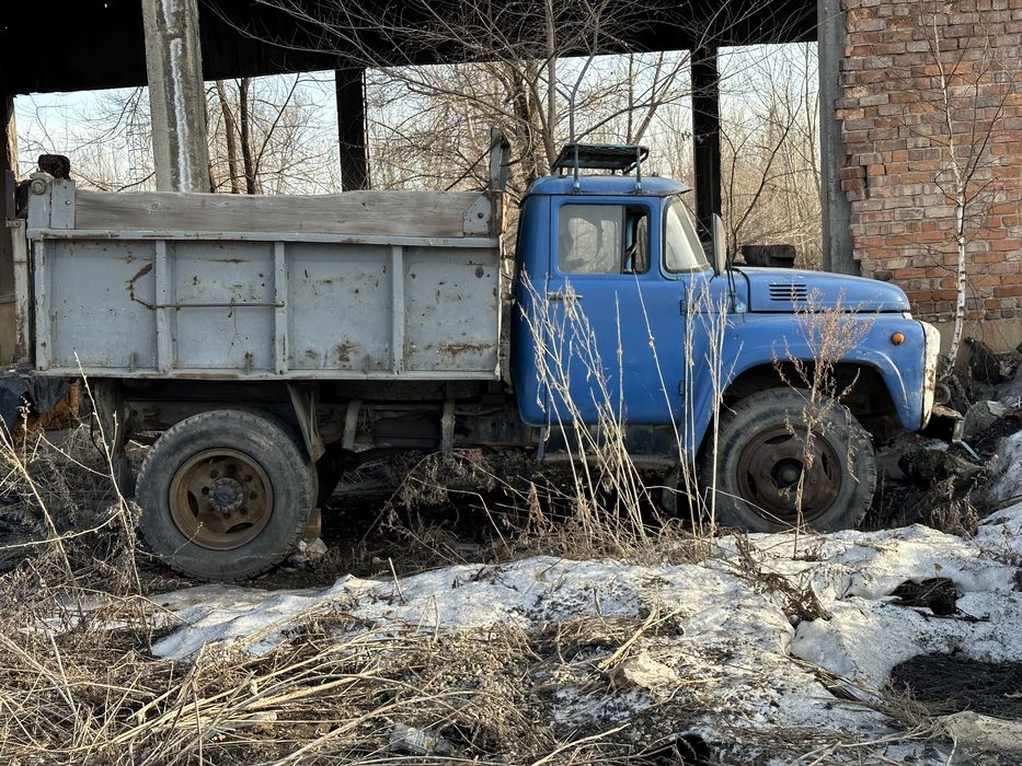 Продаю ЗИЛ в городе Усть-Каменогорск