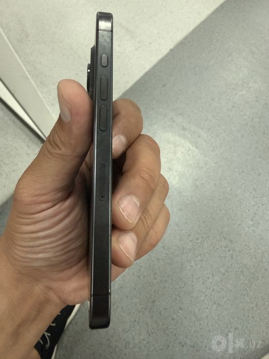 iPhone 15 pro 256 KH/A