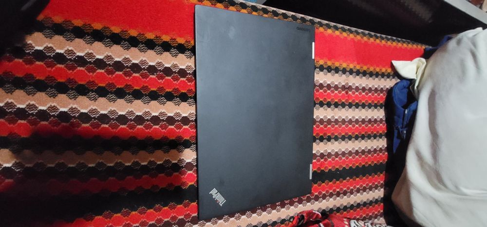 Vand laptop Lenovo x1 yoga