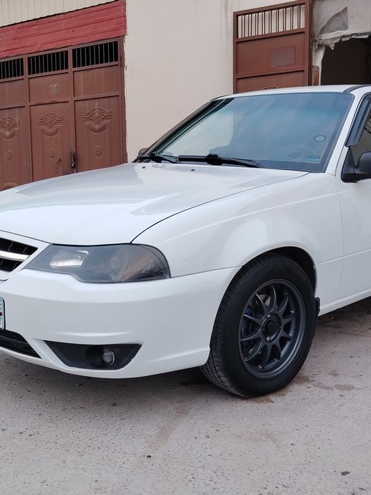 nexia 2  1.6 donc full navorot