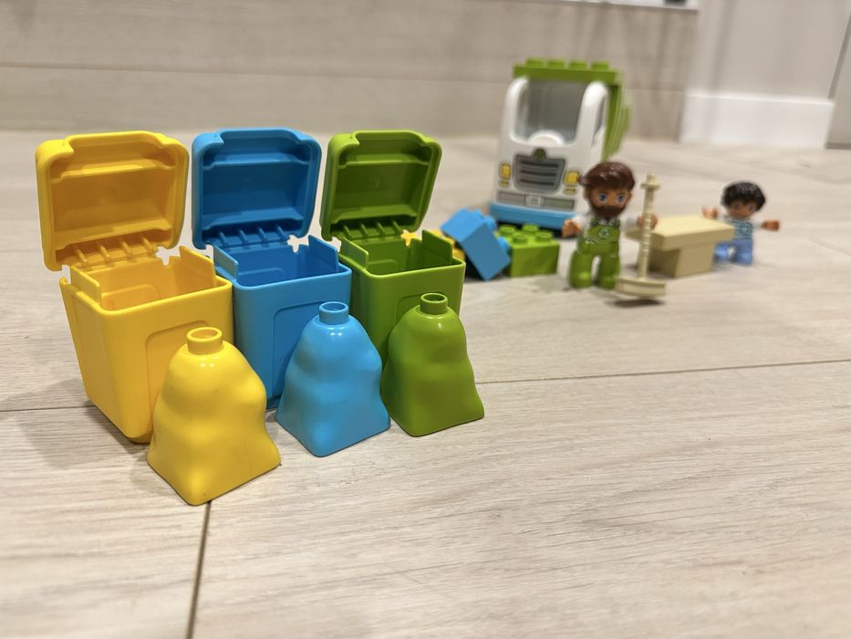 Lego Duplo 10945 - masina de gunoi si reciclare