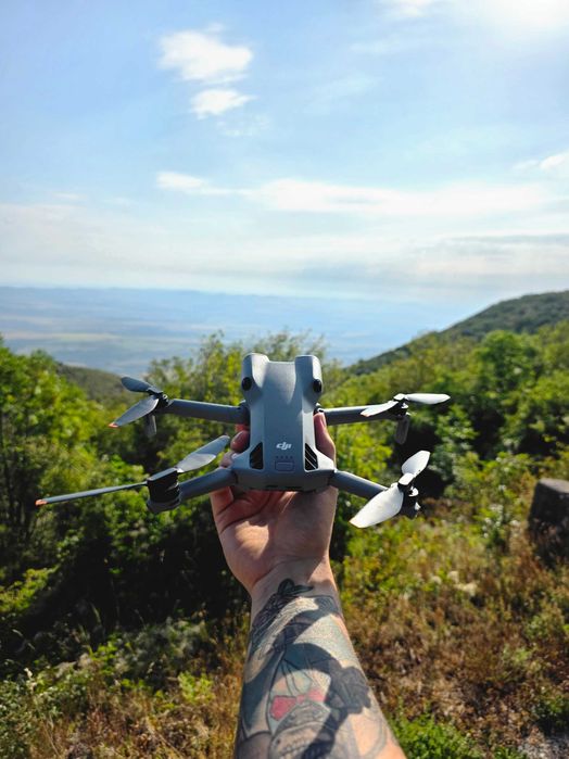 Предлагам заснемане на снимки и видеа с дрон DJI mini 5 pro