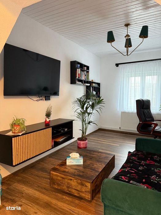Casă+teren!Casă modernă complet utilată și mobilată – anexe și teren !