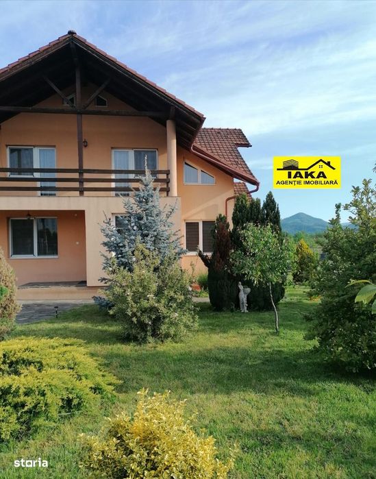 Zona Dumbravei, casa superba cu 10 ari teren