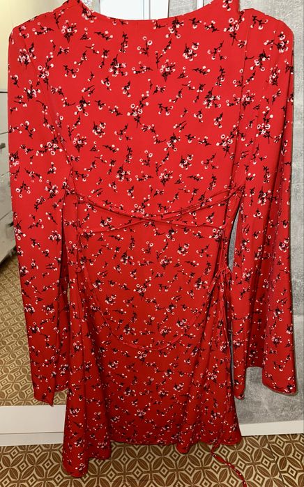 Женское платье..