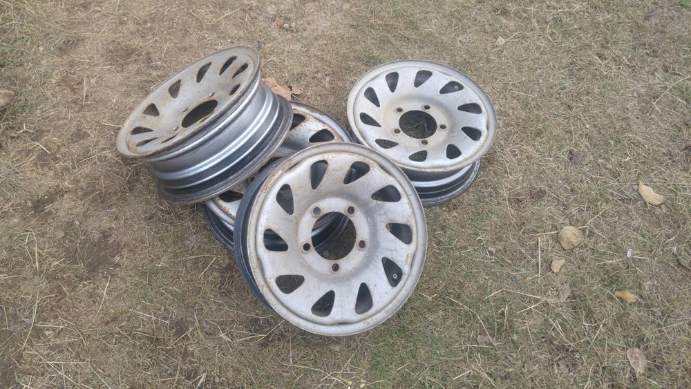 Jante vitara 5.5j 15 ideale pt off roud.