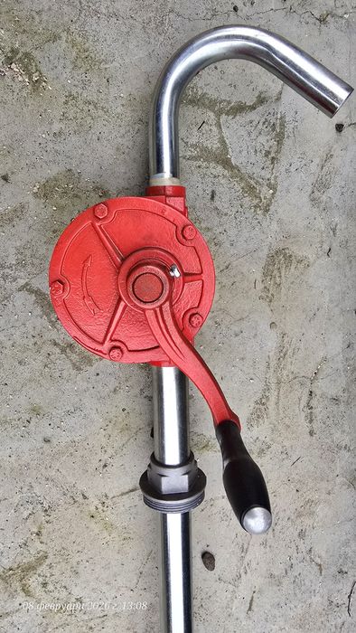 Ръчна помпа за масло