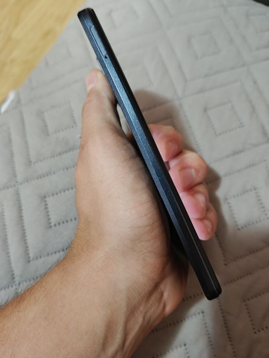 Motorola E22 64GB 4GB RAM sticla fisurată
