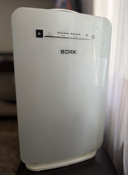 Продам Воздухоочиститель BORK