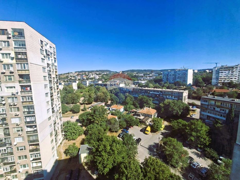 Продава се Тристаен апартамент в Варна, Победа - 66 кв.м за 1955 €/кв.м - Снимка #12