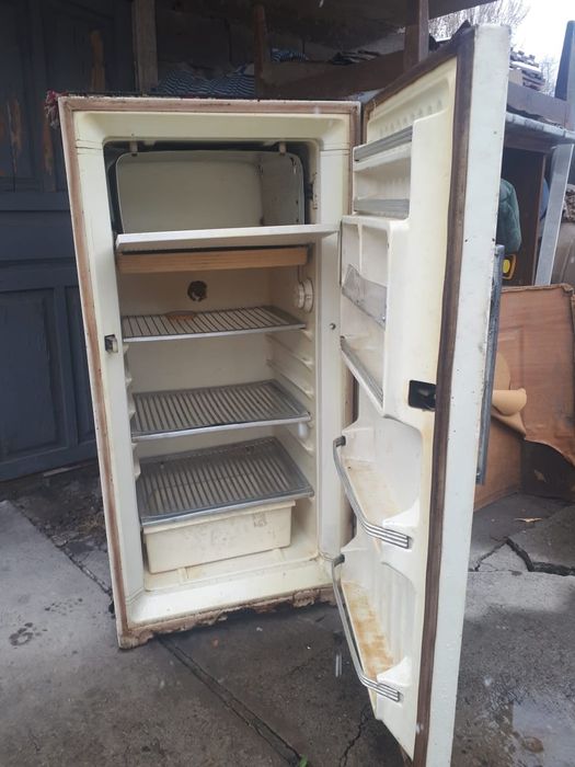 Холодильник  рабочий