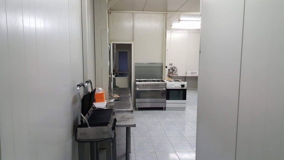 Продава се Промишлена сграда в с. Могила, Област Ямбол - 920 кв.м за 102 €/кв.м - Снимка #5