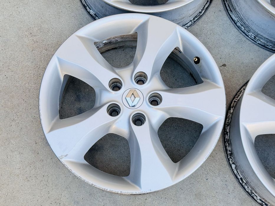 4бр ал Renault 17цола оригинални