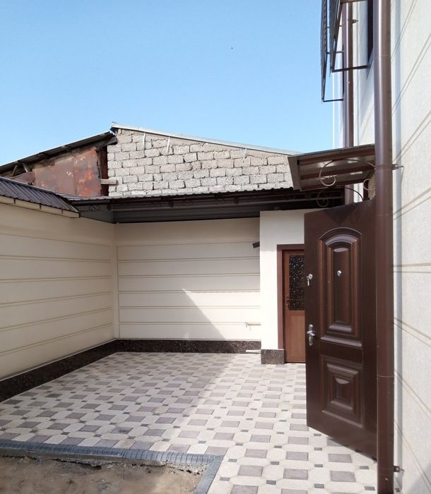 Комфортный уй сотилади!