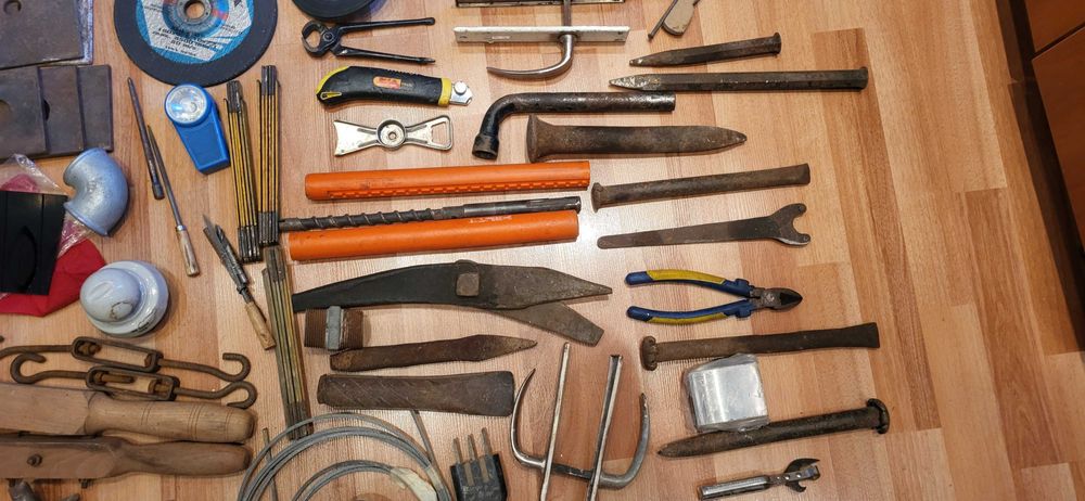 Лот от инструменти