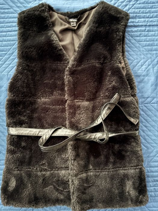 Дамски елек с коланче