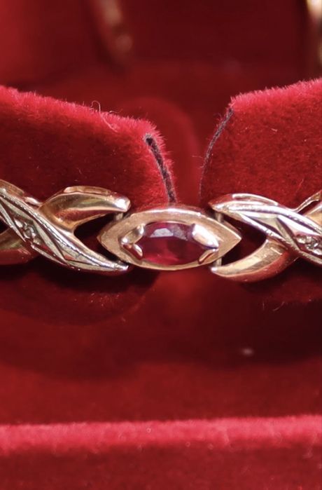 Комплект колье и браслет с рубином