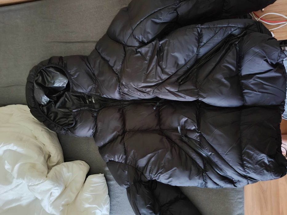 Geaca neagra puffer