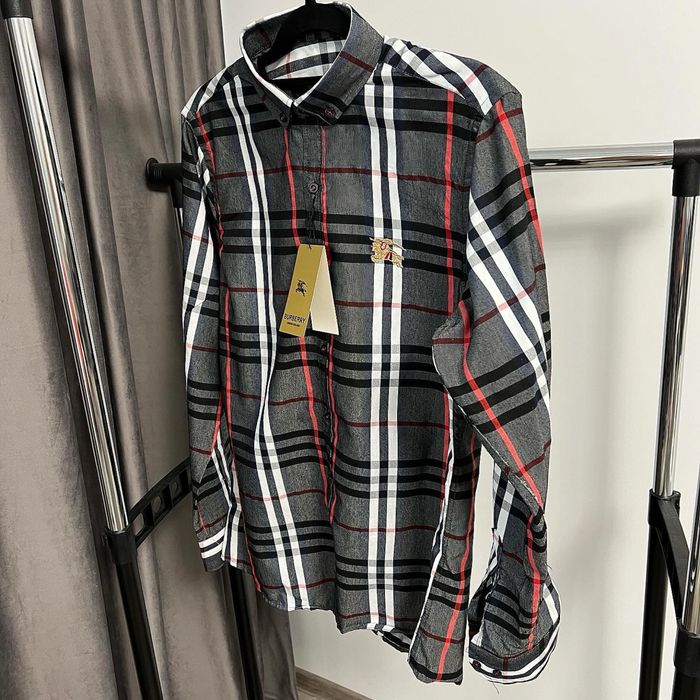 Camasa BURBERRY super calitate