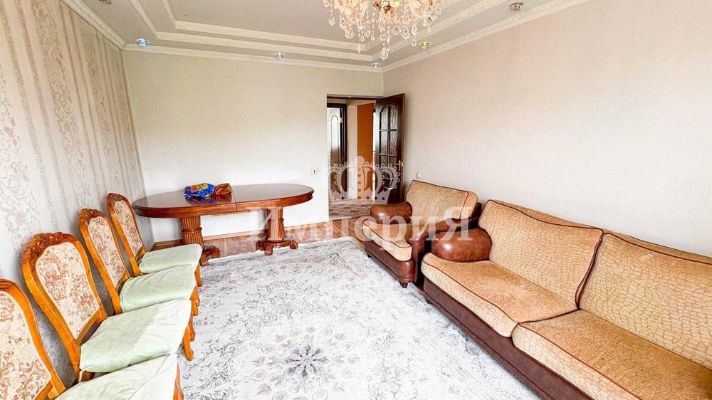 Продается двухкомнатная, улучшенная в микр. Мушелтой, Анна С. Империя