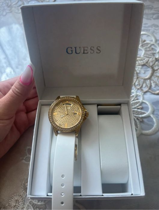 Ceas Guess,in stare excelenta