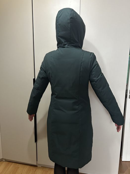 Продам женские куртки