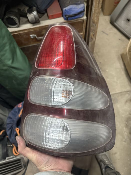 Фонарь Toyota Prado 120