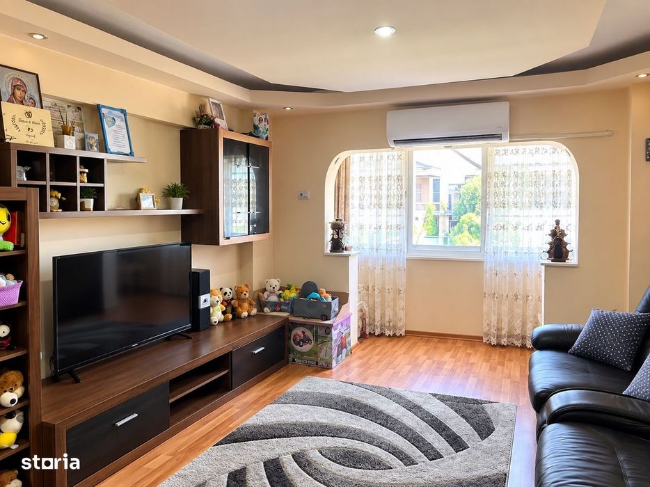 Apartament 4 camere, balcon, Prundu, Pitesti