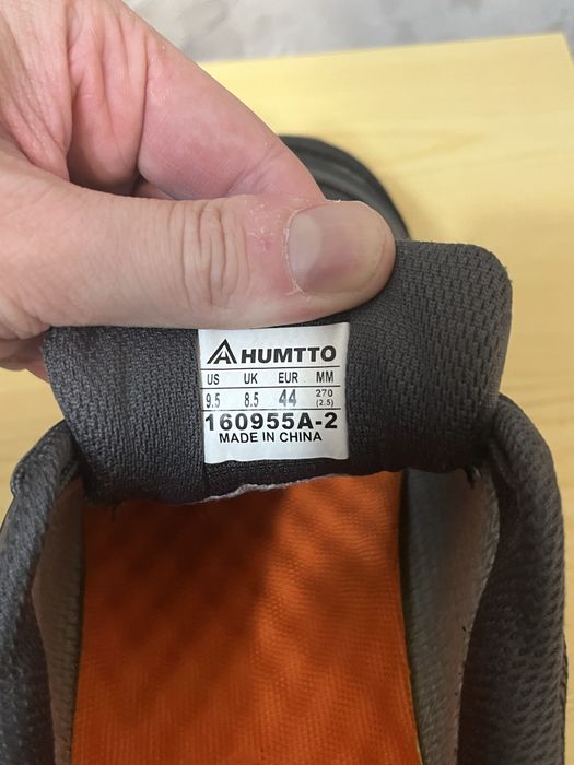 Продаю зимние кроссовки HUMTTO