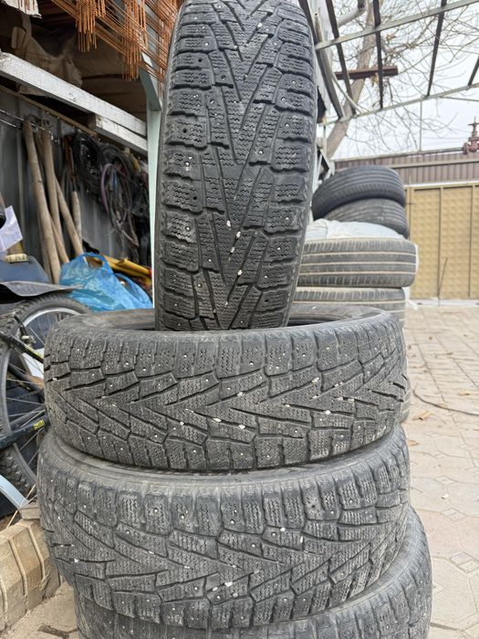 Продам шины 225/60 R18