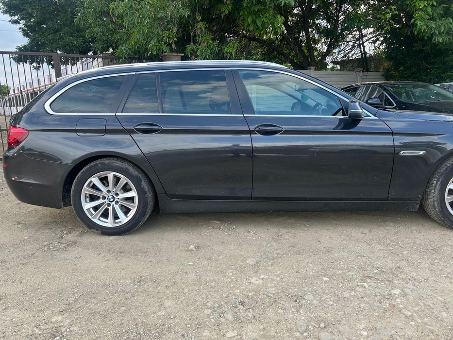 Ușă stânga față BMW F10/F11 Facelift 2015