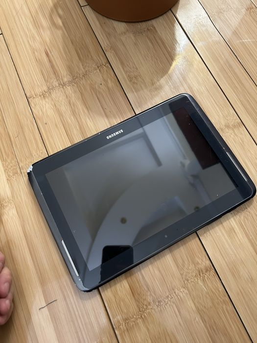 Продам планшеты не рабочие